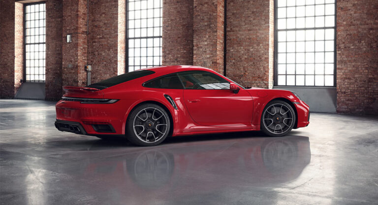 2021-Porsche-911-Turbo-S-