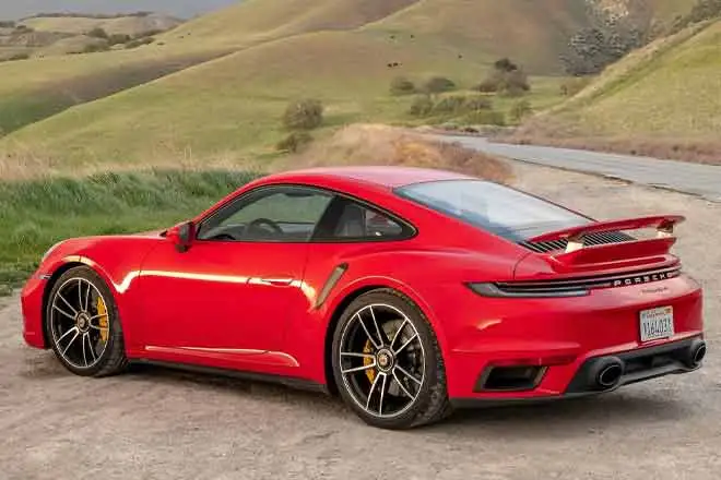 Porsche-911_Turbo_S-2021-660x440