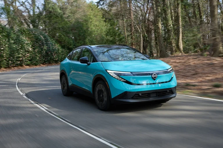 250308_All-new_Nissan_LEAF_Dynamic_Pictures_11