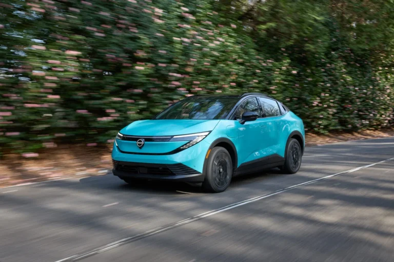 250308_All-new_Nissan_LEAF_Dynamic_Pictures_14