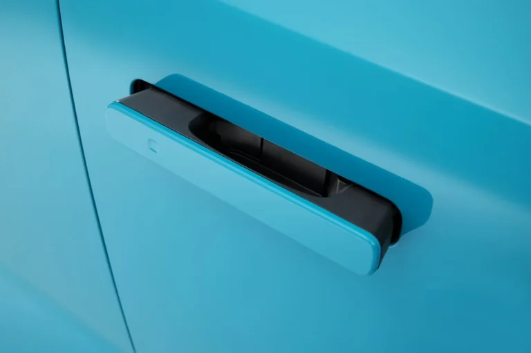 250308_All-new_Nissan_LEAF_Studio_Pictures_23