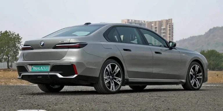 bmw-i7_33